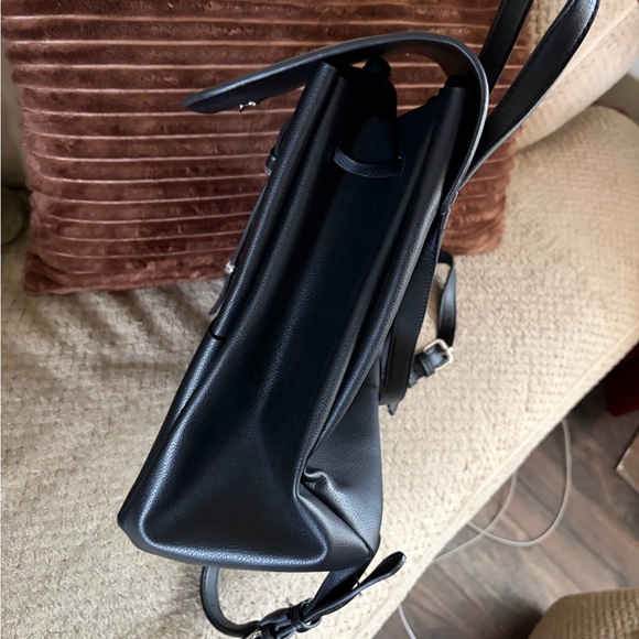 Zara Backpack - Picture 4 of 6